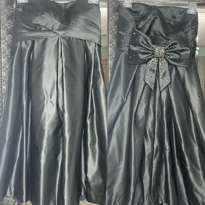 Black homecoming/prom dress